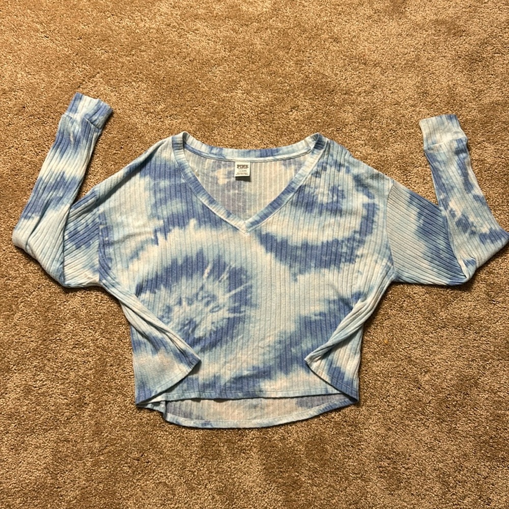 Victoria’s Secret PINK Long Sleeved Tee